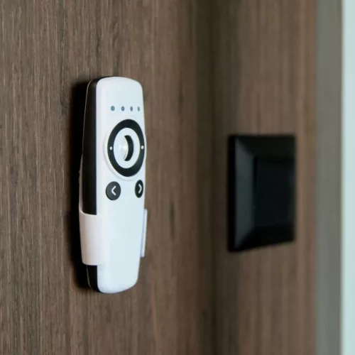 Shelly BLU Remote Control ZB – távirányító, gesztusvezérléssel, Bluetooth, Zigbee, fehér