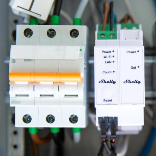 Shelly PRO 3EM Switch add-on, kiegészítő Shelly Pro 3EM-120A és 3EM-400A fogyasztásmérőkhöz pl. kontaktor vezérléséhez
