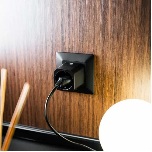 Shelly Plug M Gen3 – Wi-Fi + Bluetooth, Matter kompatibilis, fogyasztásmérős okoskonnektor, fekete