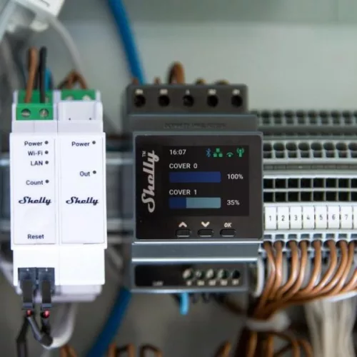 Shelly Pro 4PM Dual Cover - WiFi + Ethernet + Bluetooth modul 2 db motoros redőny vezérlésére, DIN-sínre szerelhető